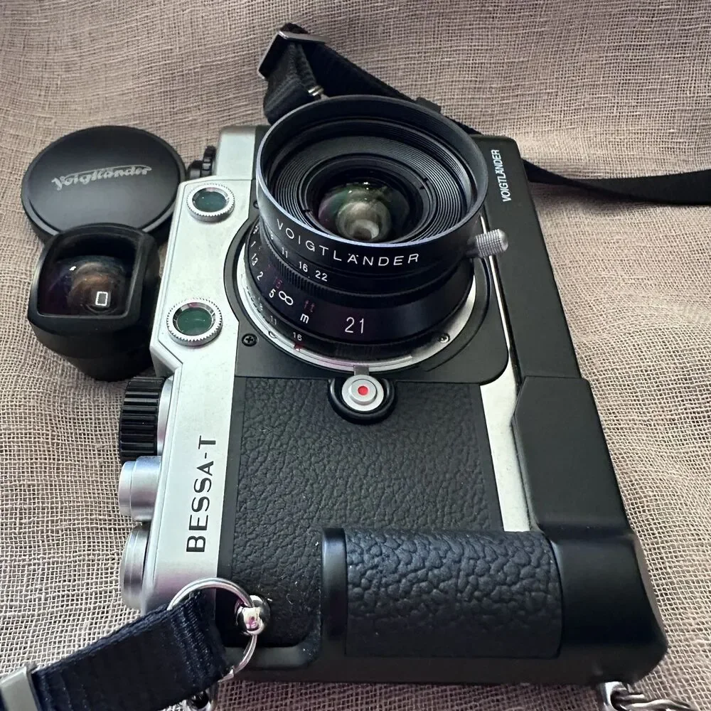 Voigtlander bessa black